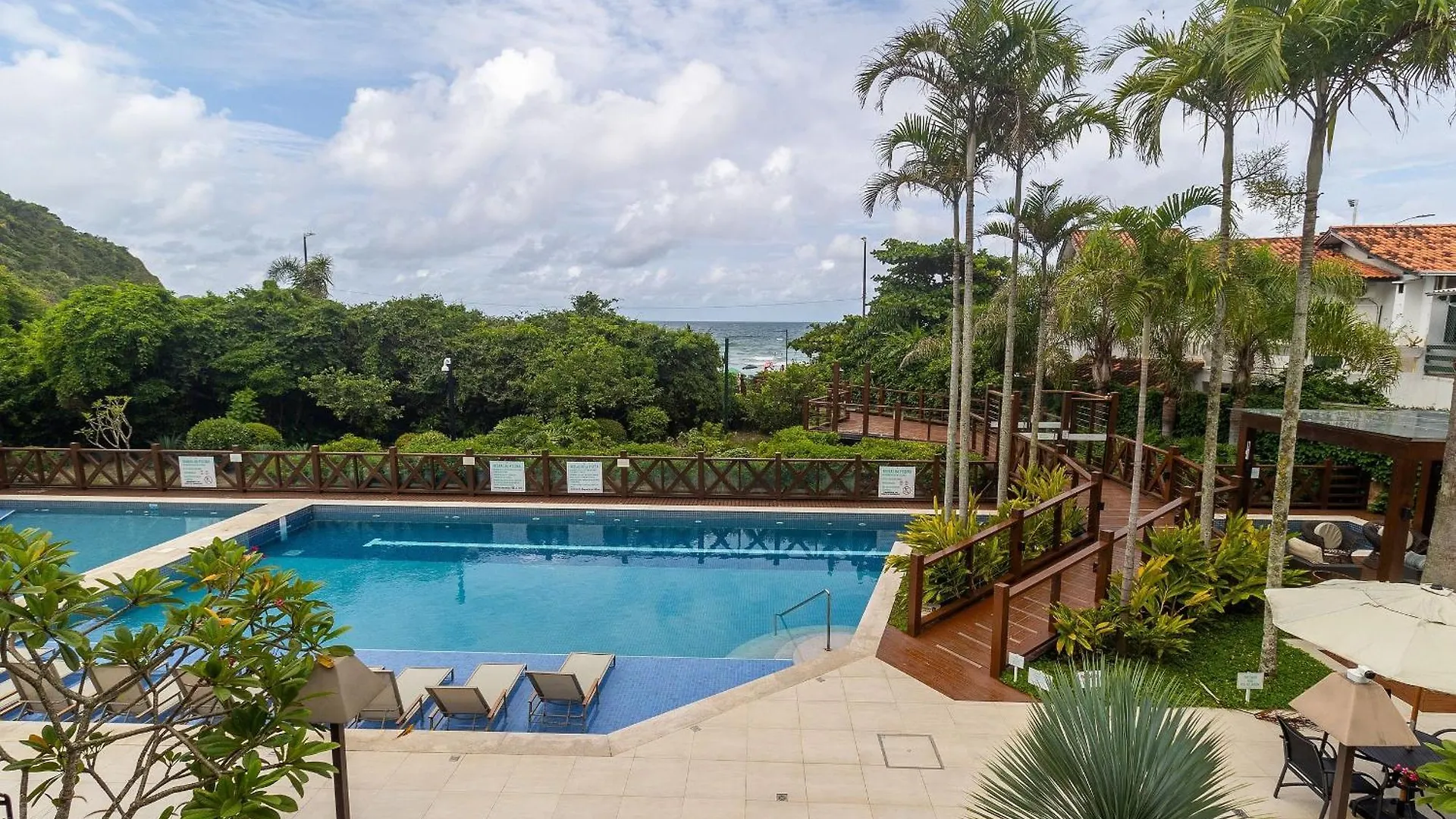 Varandas Do Atlantico 101B - Apartamento Com Vista Mar - Piscina Climatizada - Academia - Bombinhas
